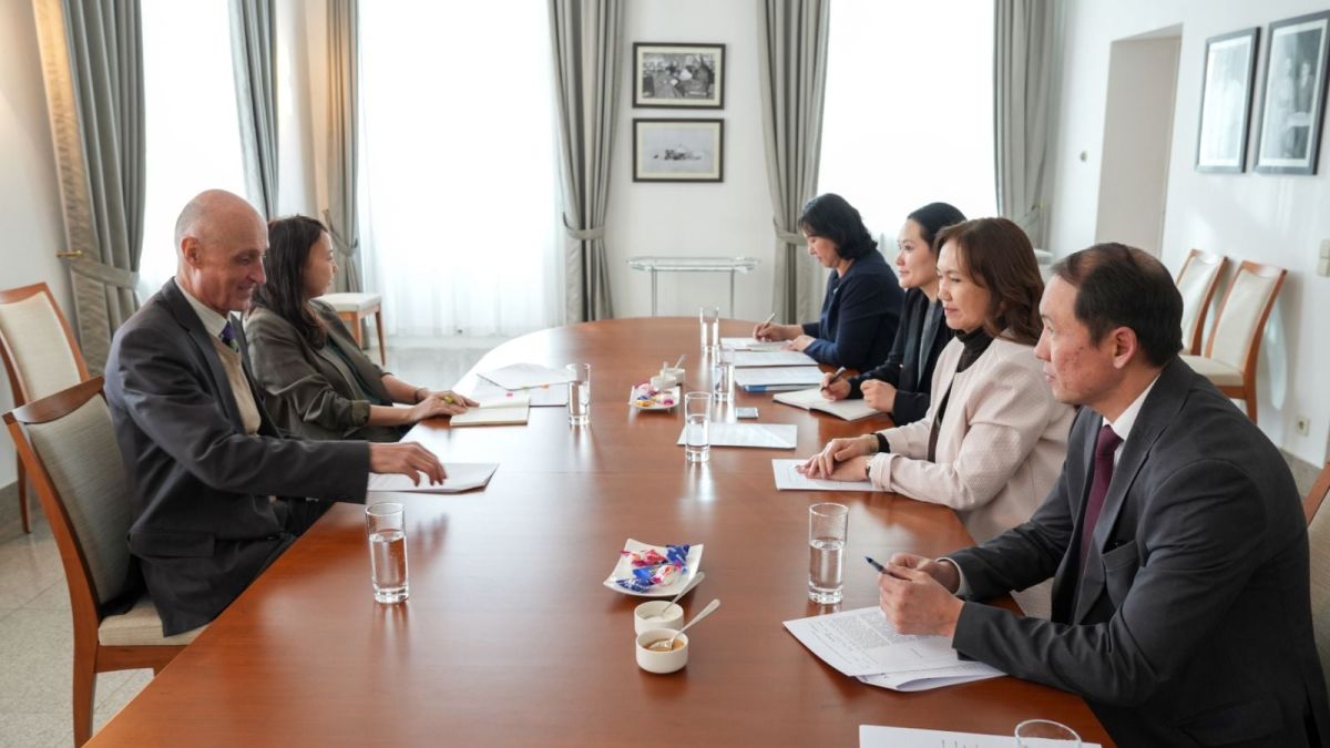 Холбооны Бүгд Найрамдах  Герман Улсаас Монгол Улсад суугаа Элчин сайдтай хүний эрхийн боловсролын асуудлаар санал солилцов